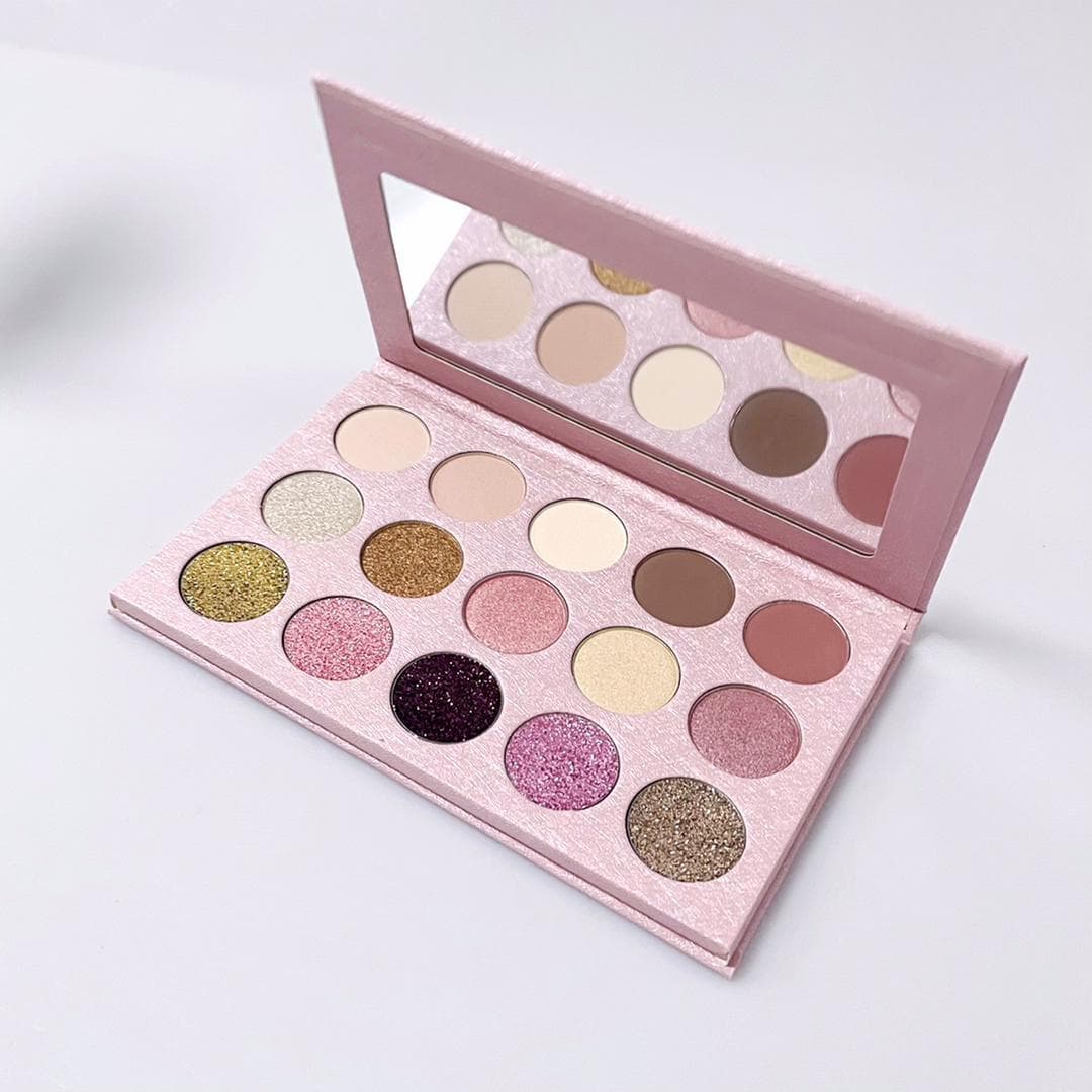 Matte and Shiny eye Shadow pallet